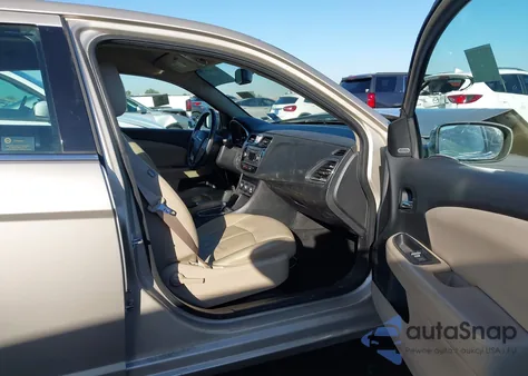 2013 Chrysler 200 Limited z USA, uszkodzony, nr VIN 1C3CCBCG1DN702270